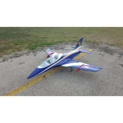 SebArt Avanti XS 120mm Jet 1.9m (Blue/White/Red/Green) ARF (+ Landing Gear) -Speelgoed Vliegtuig Winkel sebart avanti xs 120mm jet 19m bluewhiteredgreen arf landing gear 3